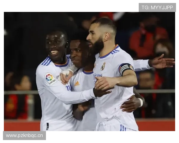 维尼修斯 vs 罗比尼奥:早期模板相似度与风格差异分析 维尼修斯 vs 罗比尼奥:早期模板相似度与风格差异分析