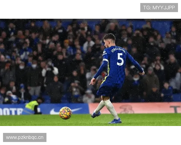 布斯克茨与若日尼奥在控球倾向下形成体系分散趋势 布斯克茨与若日尼奥在控球倾向下形成体系分散趋势